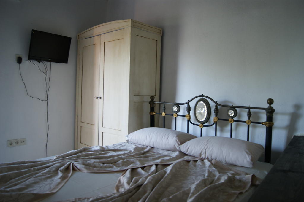 Mahzen Hotel Ayvalı Quarto foto